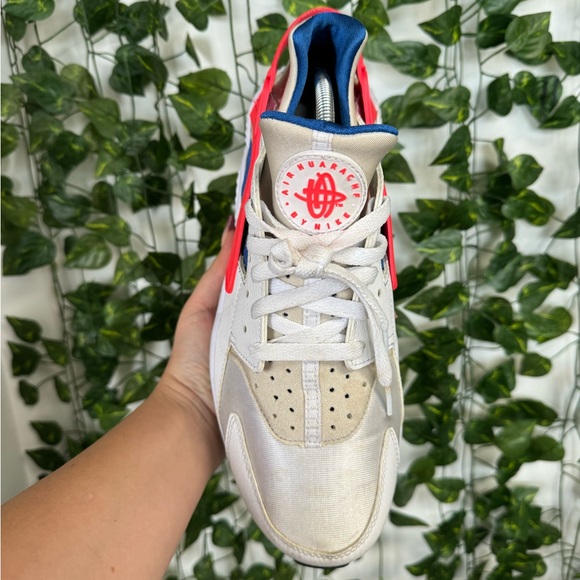 Huarache Run - Picture 2 of 5